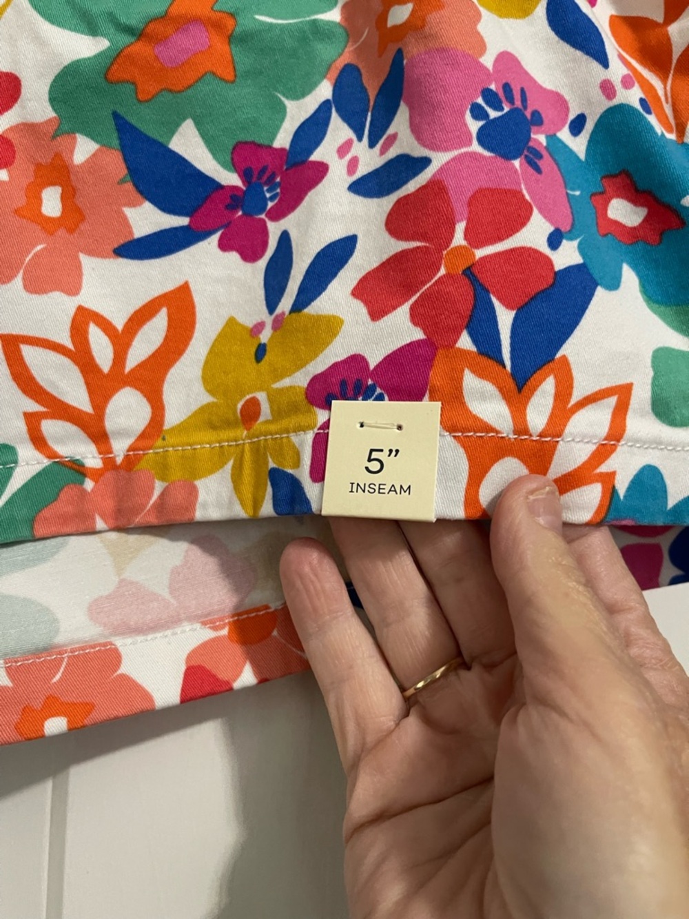 Women’s Floral Print Cotton Shorts - Multicolor - Picture 3 of 4